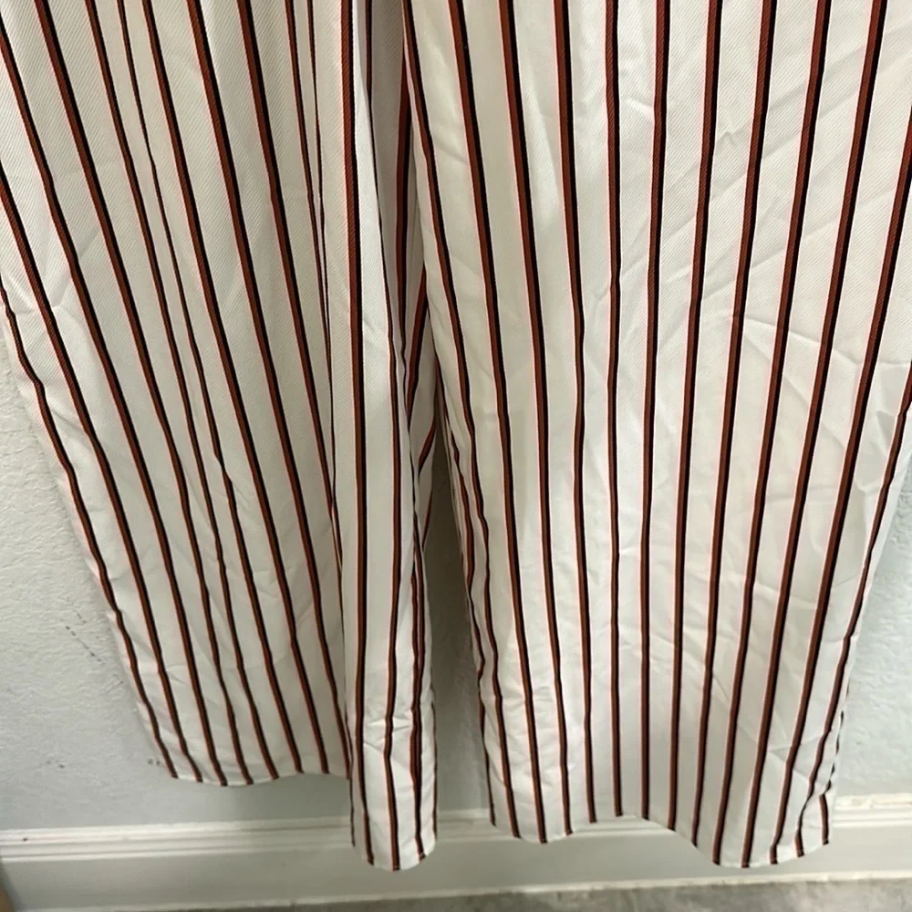 Forever 21 romper size S - Picture 3 of 5